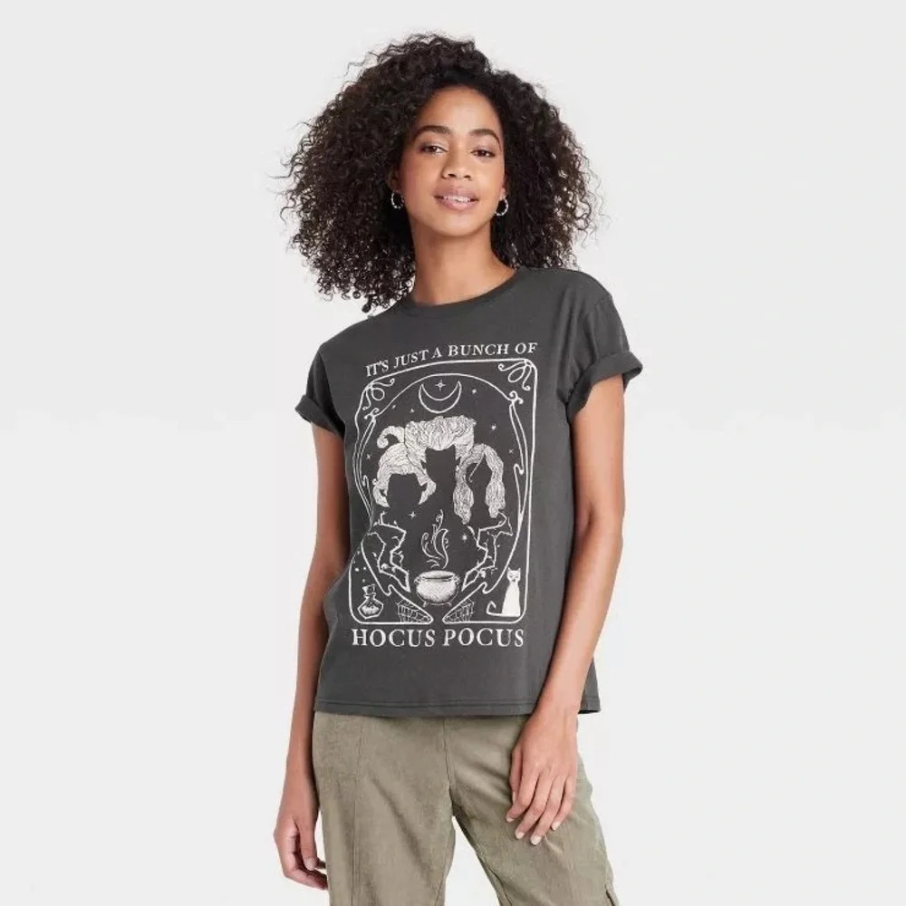 HOCUS POCUS NWT Disney Licensed resort, black washed, size medium
